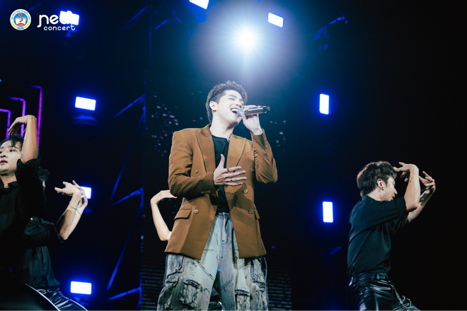 NEU Concert 2025 ấn định ngày trở lại, bùng nổ tiên phong chuỗi hoạt động kỷ niệm 70 năm ngày thành lập Đại học Kinh tế Quốc dân- Ảnh 13. NEU Concert 2025 ấn định ngày trở lại, bùng nổ tiên phong chuỗi hoạt động kỷ niệm 70 năm ngày thành lập Đại học Kinh tế Quốc dân- Ảnh 13.