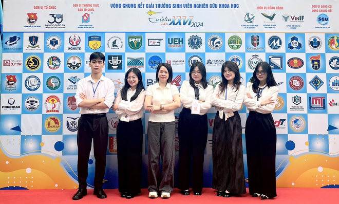 NEU Concert 2025 ấn định ngày trở lại, bùng nổ tiên phong chuỗi hoạt động kỷ niệm 70 năm ngày thành lập Đại học Kinh tế Quốc dân- Ảnh 4. NEU Concert 2025 ấn định ngày trở lại, bùng nổ tiên phong chuỗi hoạt động kỷ niệm 70 năm ngày thành lập Đại học Kinh tế Quốc dân- Ảnh 4.