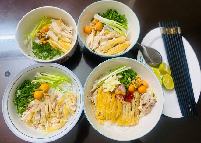 Mỗi ngày một món không ngày nào trùng, mẹ 4 con nấu ăn ở nhà cỡ này bảo sao đi quán nào con cũng kêu 