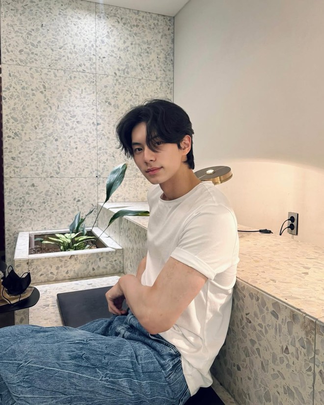 Mỹ nam 2K đang thống trị 42 quốc gia: Cao 1m9, body cơ bắp, khiến Yoona (SNSD) và cả MXH dính "hội chứng Chôn-ha"- Ảnh 21.