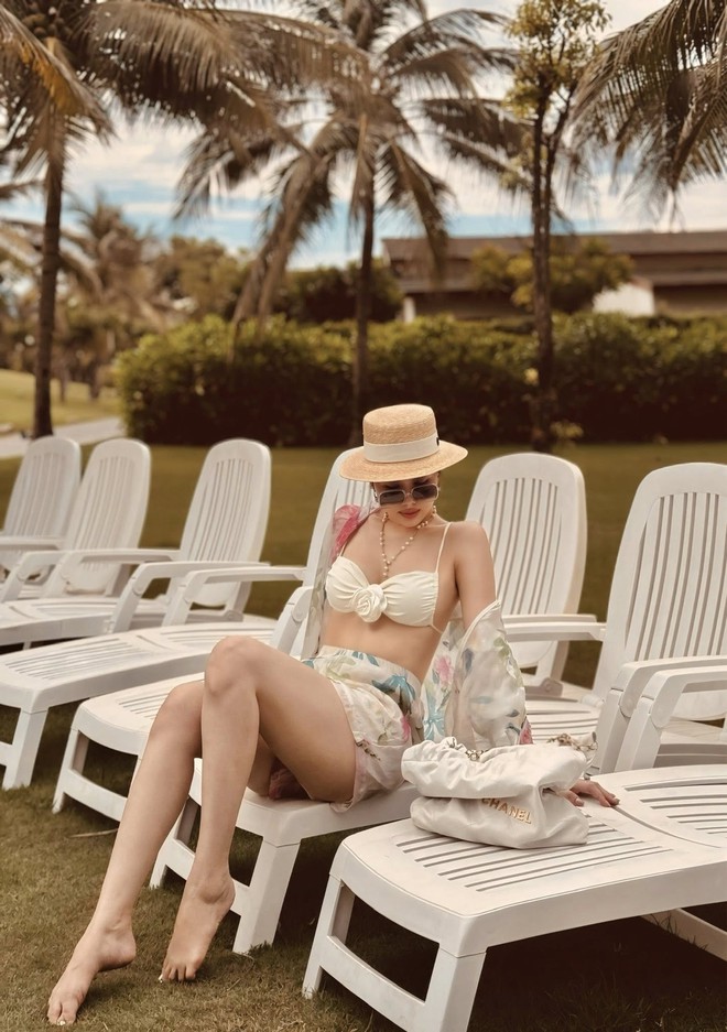 Bất ngờ với body siêu nóng bỏng của Bất ngờ với body siêu nóng bỏng của