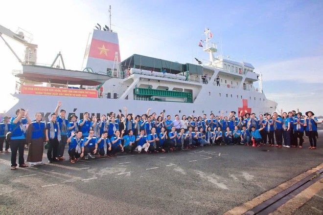 Đoàn đại biểu Thành phố Hồ Chí Minh hoàn thành chuyến công tác nghĩa tình, thăm quân - dân vùng biển đảo Tây Nam của Tổ quốc- Ảnh 5.