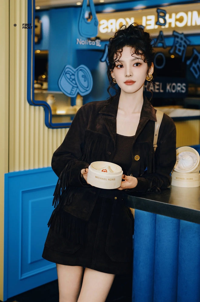 Hot girl Taobao một thời nỗ lực lấn sân mảng thời trang, nay thành đại sứ thương hiệu xa xỉ- Ảnh 24.
