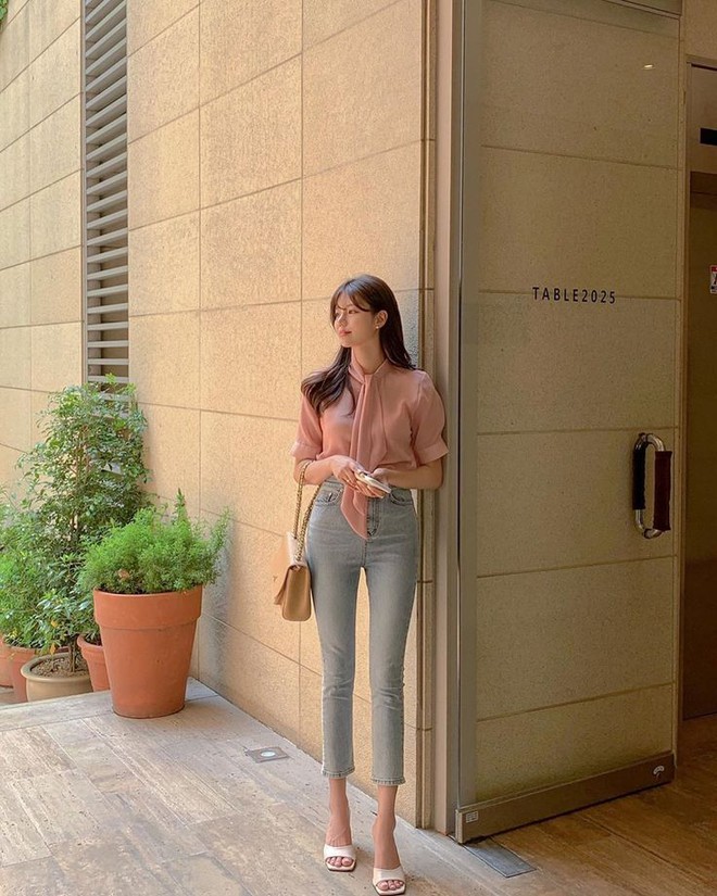 Cẩn thận với 1 kiểu quần đang hot lại, nhất là dân công sở- Ảnh 2.