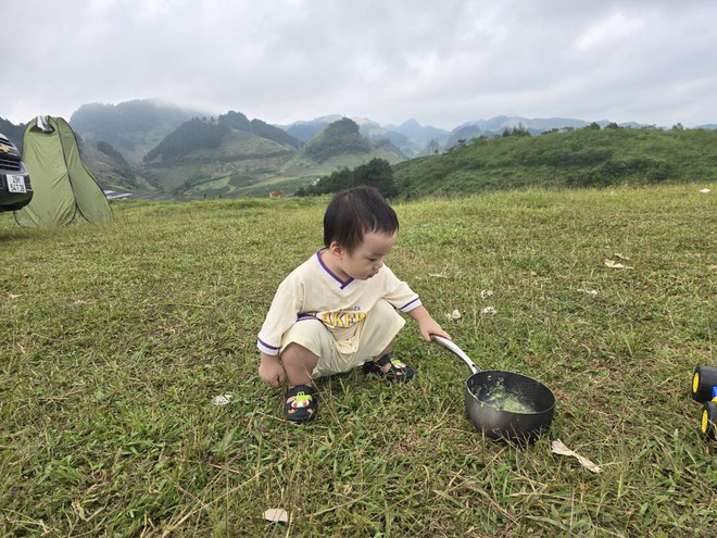 Đau đầu vì CHÁO: Mom 9x ở Hà Nội mỗi lần đi du lịch đều 