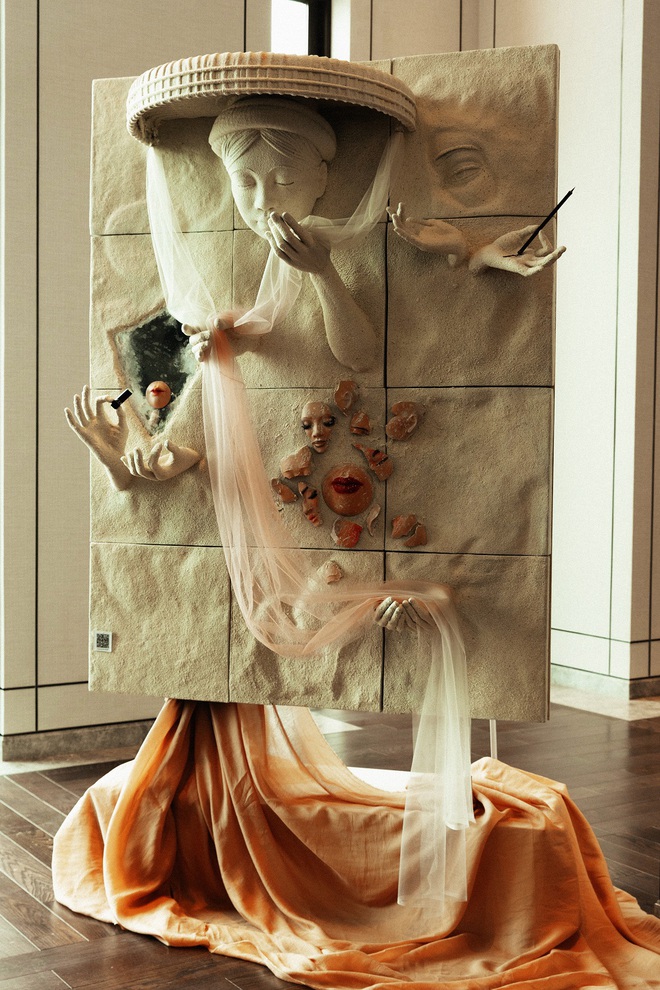 Chuyên gia trang điểm Nam Trung và NTK Lâm Gia Khang cùng làm triển lãm nghệ thuật- Ảnh 6.