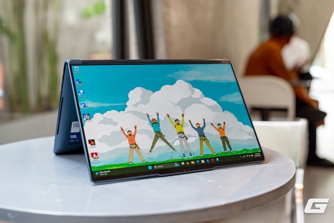 Trải nghiệm nhanh Lenovo Yoga Book 9i Gen 10: Màn hình kép, hiệu năng cao cùng loạt trải nghiệm sáng tạo linh hoạt, ai sẽ là người cần?- Ảnh 33.
