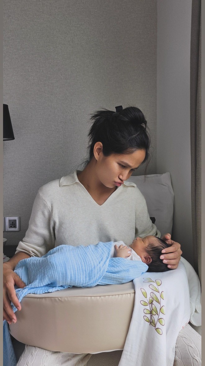 Bị hội "mẹ chồng online" góp ý vì con gái 3 tuần tuổi đã phải học bài, H'Hen Niê nói gì?- Ảnh 6.