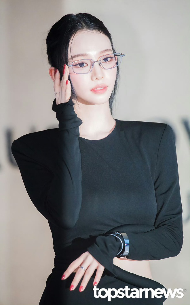 Hứa Quang Hán - Byeon Woo Seok quá bảnh, cùng nữ thần AI đổ bộ event của Gentle Monster- Ảnh 1.