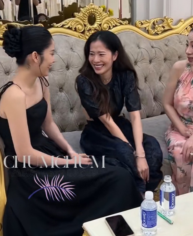 Nhìn diện mạo gầy gò hiện tại của Nam Em, khán giả tiếc nhớ thời cô ở đỉnh cao nhan sắc- Ảnh 1. Nhìn diện mạo gầy gò hiện tại của Nam Em, khán giả tiếc nhớ thời cô ở đỉnh cao nhan sắc- Ảnh 1.