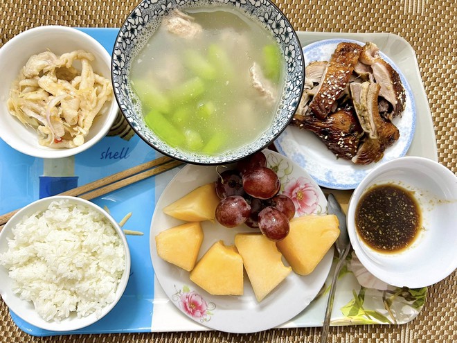 Cả nhà chồng thay phiên nhau nấu cơm cữ ngon cỡ nhà hàng cho bà đẻ: Mom này thắng đời 100-0 rồi!- Ảnh 15. Cả nhà chồng thay phiên nhau nấu cơm cữ ngon cỡ nhà hàng cho bà đẻ: Mom này thắng đời 100-0 rồi!- Ảnh 15.