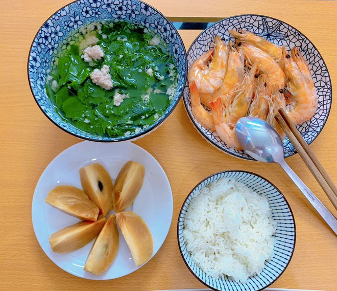 Cả nhà chồng thay phiên nhau nấu cơm cữ ngon cỡ nhà hàng cho bà đẻ: Mom này thắng đời 100-0 rồi!- Ảnh 12. Cả nhà chồng thay phiên nhau nấu cơm cữ ngon cỡ nhà hàng cho bà đẻ: Mom này thắng đời 100-0 rồi!- Ảnh 12.