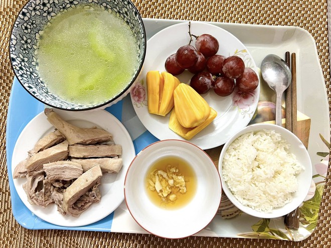 Cả nhà chồng thay phiên nhau nấu cơm cữ ngon cỡ nhà hàng cho bà đẻ: Mom này thắng đời 100-0 rồi!- Ảnh 16. Cả nhà chồng thay phiên nhau nấu cơm cữ ngon cỡ nhà hàng cho bà đẻ: Mom này thắng đời 100-0 rồi!- Ảnh 16.