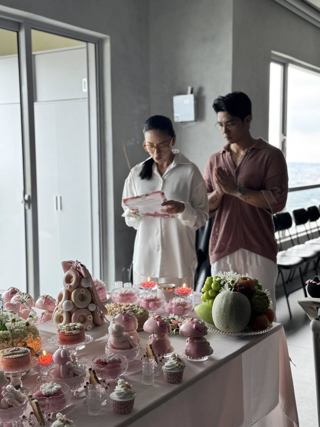 Thế lực bí ẩn đứng sau tiệc đầy tháng của các Thế lực bí ẩn đứng sau tiệc đầy tháng của các