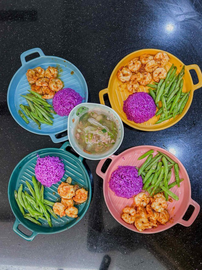 Mẹ 4 con 