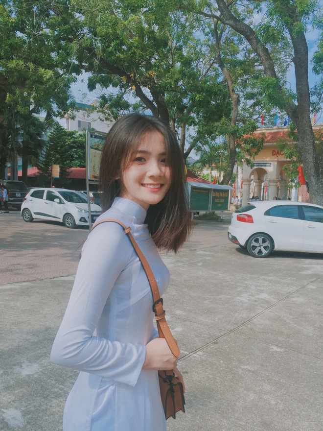 Ai còn nhớ dàn hot girl, hot boy từng một bước thành "hiện tượng mạng" nhờ loạt khoảnh khắc xuất thần trong ngày khai giảng này?- Ảnh 2. Ai còn nhớ dàn hot girl, hot boy từng một bước thành "hiện tượng mạng" nhờ loạt khoảnh khắc xuất thần trong ngày khai giảng này?- Ảnh 2.