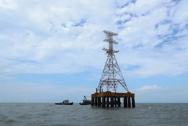 Đóng điện thành công dự án cấp điện từ lưới điện quốc gia ra Đặc khu Côn Đảo: Bước ngoặt trong phát triển hạ tầng năng lượng biển đảo- Ảnh 5. Đóng điện thành công dự án cấp điện từ lưới điện quốc gia ra Đặc khu Côn Đảo: Bước ngoặt trong phát triển hạ tầng năng lượng biển đảo- Ảnh 5.