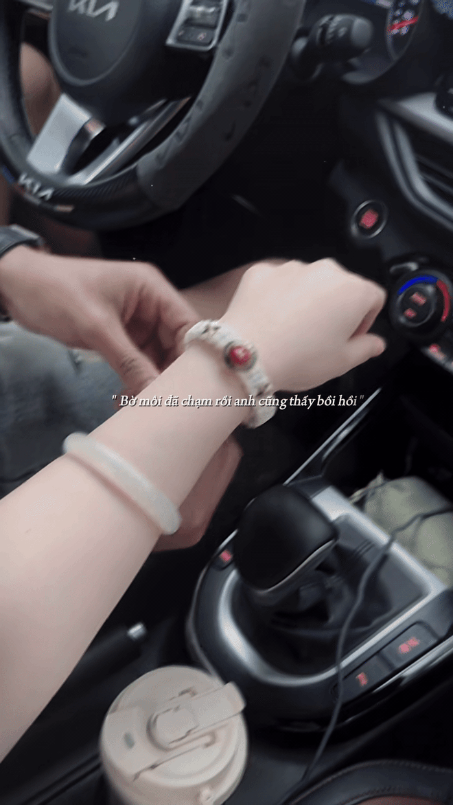 chabittrendgnamcrimybhuphngnhnccha-ezgifcom-video-to-gif-converter-17571300125121560323436.gif