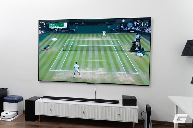 Trải nghiệm TV không dây LG OLED evo M5: Vẫn nhanh mượt, nét căng, tấm nền 144Hz sáng đẹp rất "sướng mắt"- Ảnh 7. Trải nghiệm TV không dây LG OLED evo M5: Vẫn nhanh mượt, nét căng, tấm nền 144Hz sáng đẹp rất "sướng mắt"- Ảnh 7.