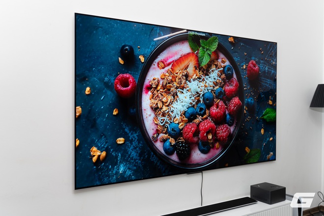 Trải nghiệm TV không dây LG OLED evo M5: Vẫn nhanh mượt, nét căng, tấm nền 144Hz sáng đẹp rất "sướng mắt"- Ảnh 22. Trải nghiệm TV không dây LG OLED evo M5: Vẫn nhanh mượt, nét căng, tấm nền 144Hz sáng đẹp rất "sướng mắt"- Ảnh 22.