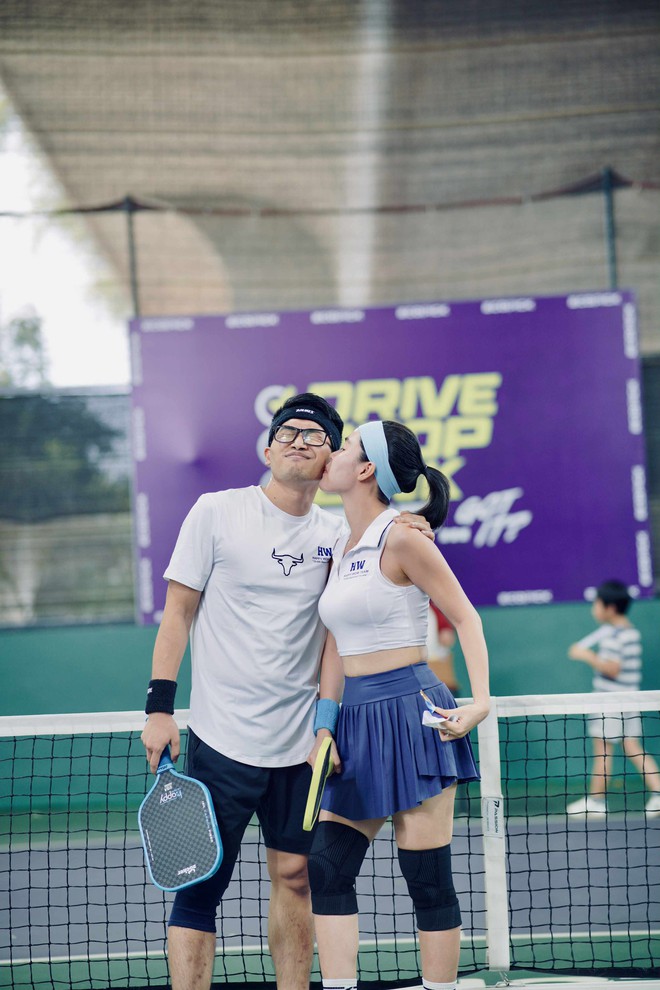 Làm mẹ thời 4.0: Đam mê Pickleball vẫn cực khéo chăm con, tiết lộ những điều "bí mật" giữ hạnh phúc gia đình- Ảnh 10. Làm mẹ thời 4.0: Đam mê Pickleball vẫn cực khéo chăm lich truc tiep bong da ngoai hang anh, tiết lộ những điều "bí mật" giữ hạnh phúc gia đình- Ảnh 10.