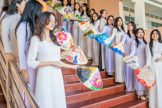 Ngôi trường miền Tây từng làm nên kỳ tích khi có 2 nữ sinh vô địch Đường Lên Đỉnh Olympia, học trò liên tục ẵm giải quốc gia- Ảnh 7. Ngôi trường miền Tây từng làm nên kỳ tích khi có 2 nữ bong da truc tiep xoi lac vô địch Đường Lên Đỉnh Olympia, học trò liên tục ẵm giải quốc gia- Ảnh 7.