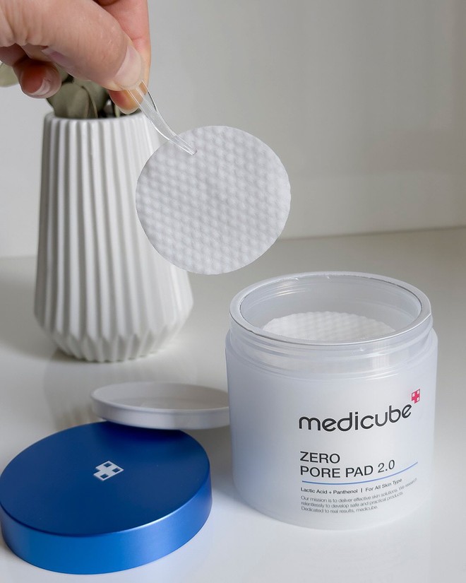 Brand beauty H&agrave;n on top 2025: Từ Jang Wonyoung đến loạt IT girl đ&igrave;nh đ&aacute;m đều m&ecirc;- Ảnh 5.