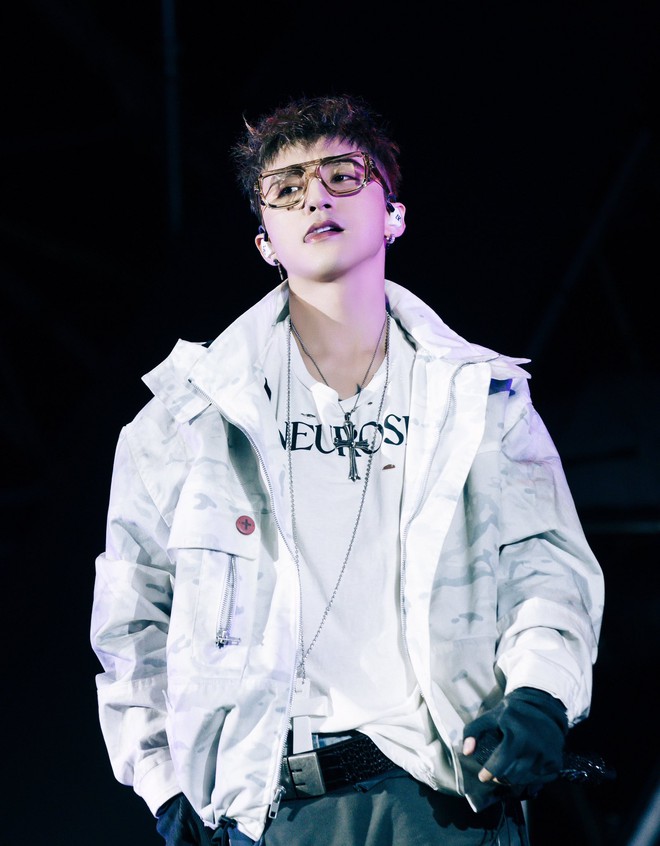 Khen cho tạo h&igrave;nh mới của Sơn T&ugrave;ng: Vừa bảnh vừa &ldquo;l&aacute;o&rdquo; thế n&agrave;y qu&aacute; m&ecirc; rồi!- Ảnh 16.