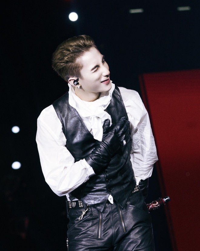 Khen cho tạo h&igrave;nh mới của Sơn T&ugrave;ng: Vừa bảnh vừa &ldquo;l&aacute;o&rdquo; thế n&agrave;y qu&aacute; m&ecirc; rồi!- Ảnh 14.