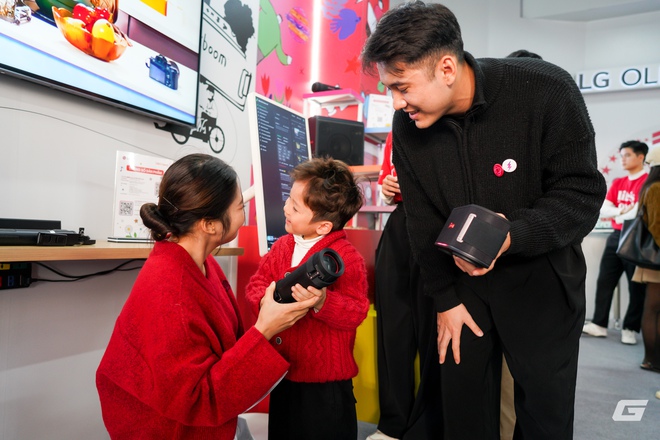 Dạo một v&ograve;ng LG x Creative Fest 2026: Nơi c&ocirc;ng nghệ biến th&agrave;nh chất liệu cho sự s&aacute;ng tạo- Ảnh 6.