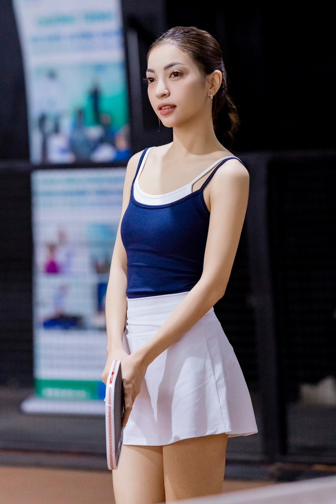 Visual trắng phát sáng trên sân pickleball của Nhật Lê- Ảnh 6. Visual trắng phát sáng trên sân pickleball của Nhật Lê- Ảnh 6.