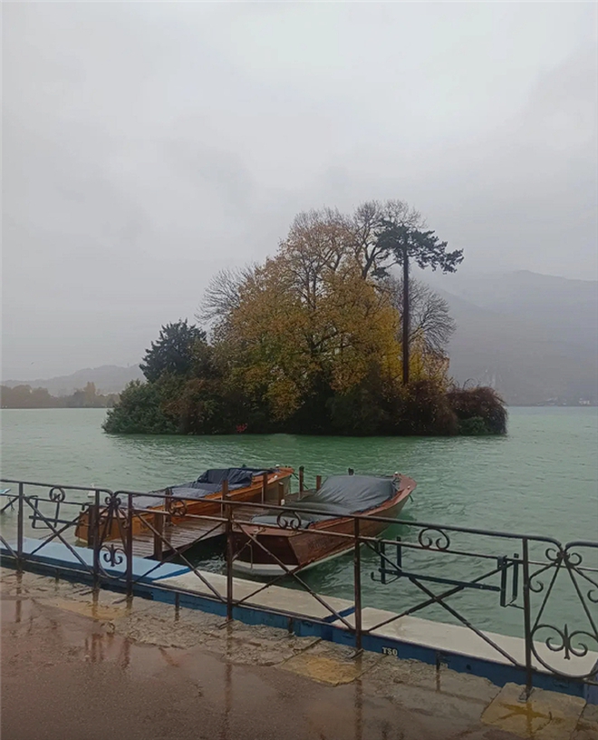 Bộ ảnh đi chơi Paris của &ocirc;ng ch&uacute; trung ni&ecirc;n viral to&agrave;n cầu: Cả năm marketing của du lịch Ph&aacute;p &ldquo;thua đau&rdquo; dưới 1 chiếc điện thoại- Ảnh 8.