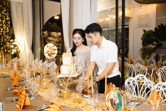 Ph&uacute; b&agrave; 4 con ở dinh thự 1000m2 tự tay chuẩn bị lễ kỷ niệm 10 năm ng&agrave;y cưới, đỉnh thế n&agrave;y bảo sao chồng m&ecirc; đắm!- Ảnh 13.