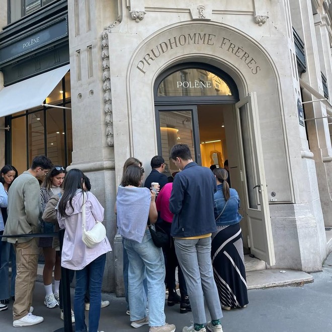 Pol&egrave;ne sắp tăng gi&aacute;, d&acirc;n t&igrave;nh xếp h&agrave;ng d&agrave;i tranh thủ mua gom- Ảnh 7.