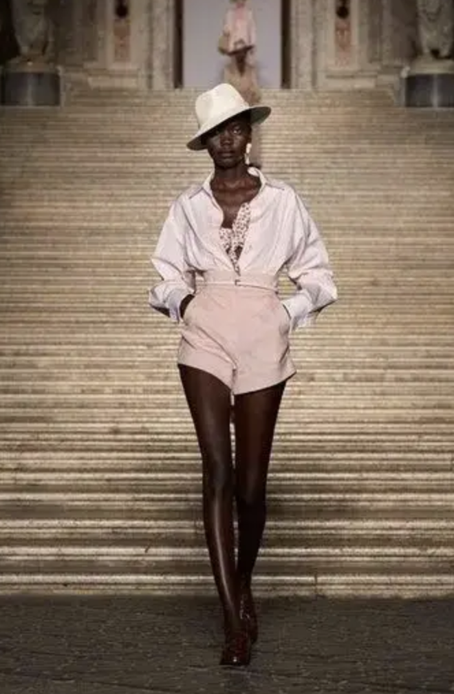 Dự b&aacute;o 10 gam m&agrave;u thống trị Xu&acirc;n H&egrave; 2026: Từ "chữa l&agrave;nh" dịu nhẹ đến rực rỡ ki&ecirc;u h&atilde;nh, mặc l&ecirc;n l&agrave; thấy kh&iacute; chất ng&uacute;t ng&agrave;n- Ảnh 39.