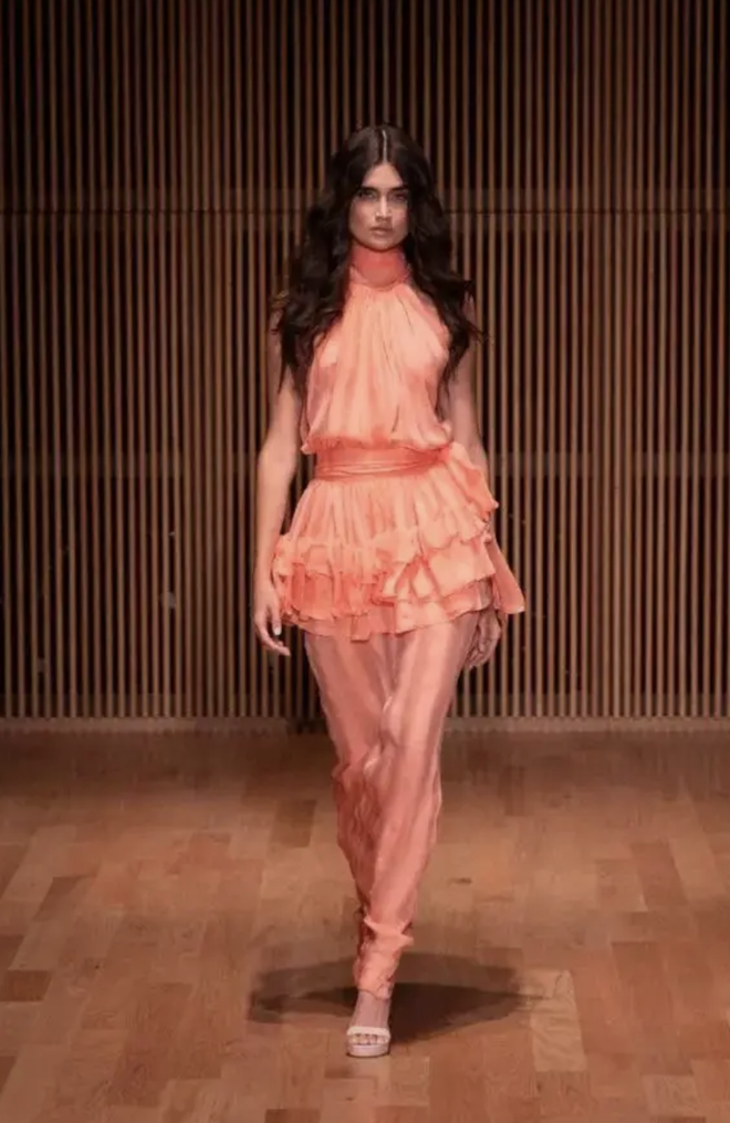 Dự b&aacute;o 10 gam m&agrave;u thống trị Xu&acirc;n H&egrave; 2026: Từ "chữa l&agrave;nh" dịu nhẹ đến rực rỡ ki&ecirc;u h&atilde;nh, mặc l&ecirc;n l&agrave; thấy kh&iacute; chất ng&uacute;t ng&agrave;n- Ảnh 59.