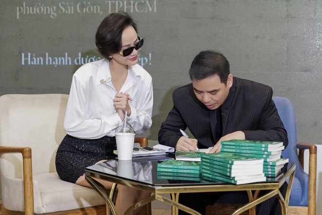 Tăng Thanh Hà, Trần Bảo Sơn và dàn sao Việt dự sự kiện ra mắt sách- Ảnh 2. Tăng Thanh Hà, Trần Bảo Sơn và dàn sao Việt dự sự kiện ra mắt sách- Ảnh 2.