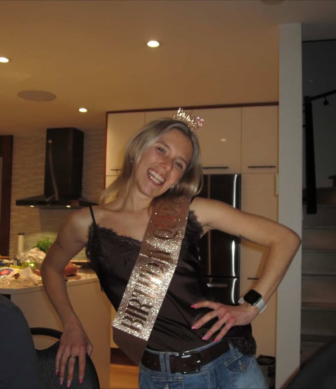 Từ bộ xương khô trở nên tràn đầy sức sống: Hành trình chữa lành của cô gái từng bị cân nặng kiểm soát cả cuộc đời- Ảnh 14. Từ bộ xương khô trở nên tràn đầy sức sống: Hành trình chữa lành của cô gái từng bị cân nặng kiểm soát cả cuộc đời- Ảnh 14.