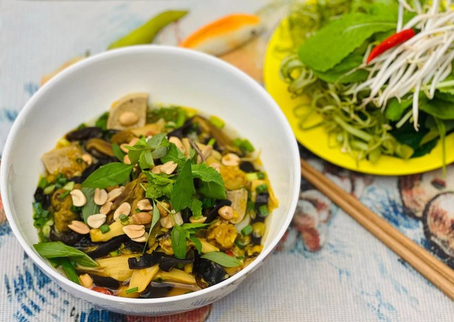 Vbiz c&oacute; mỹ nh&acirc;n U45 vẫn trẻ như g&aacute;i đ&ocirc;i mươi, b&iacute; quyết từ th&oacute;i quen ăn chay giản dị- Ảnh 3.