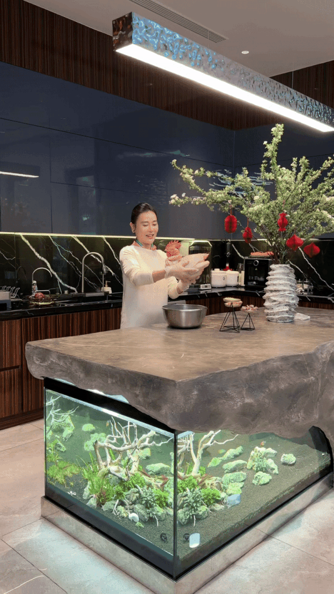 Phương Oanh trở lại- Ảnh 4. Phương Oanh trở lại- Ảnh 4.