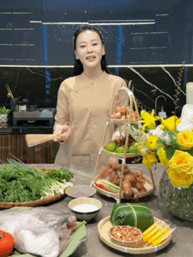 Phương Oanh trở lại- Ảnh 2. Phương Oanh trở lại- Ảnh 2.