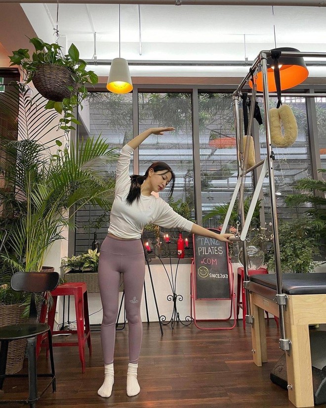 Nữ idol gãy cổ vì tập pilates- Ảnh 7. Nữ idol gãy cổ vì tập pilates- Ảnh 7.