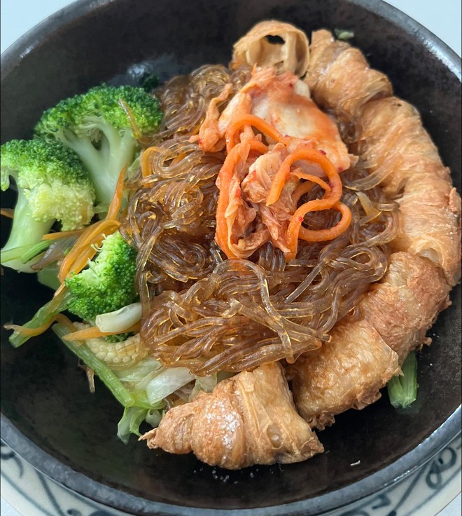 Nữ ca sĩ ở biệt thự 300 m2: Ăn chay trường, muốn sống hướng nội hết phần đời còn lại sau biến cố- Ảnh 5. Nữ ca sĩ ở biệt thự 300 m2: Ăn chay trường, muốn sống hướng nội hết phần đời còn lại sau biến cố- Ảnh 5.