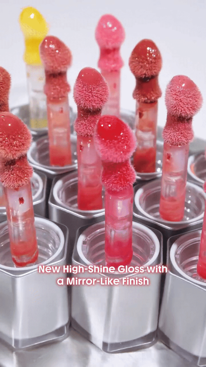 Thỏi son b&oacute;ng l&acirc;u tr&ocirc;i khiến MXH rần rần: M&agrave;u xinh, gi&aacute; chưa đến 150K v&agrave; si&ecirc;u nhiều ưu điểm để bạn th&iacute;ch- Ảnh 2.