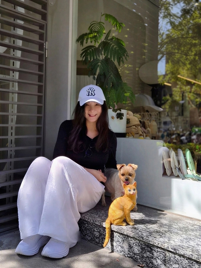 Bước sang tuổi 69, mỹ nh&acirc;n n&agrave;y vẫn trẻ đẹp ngỡ ng&agrave;ng: Nh&igrave;n như g&aacute;i ngo&agrave;i 30 nhờ kết th&acirc;n 1 loại củ giảm vi&ecirc;m, bảo tồn collagen, bếp người Việt lu&ocirc;n sẵn- Ảnh 3.