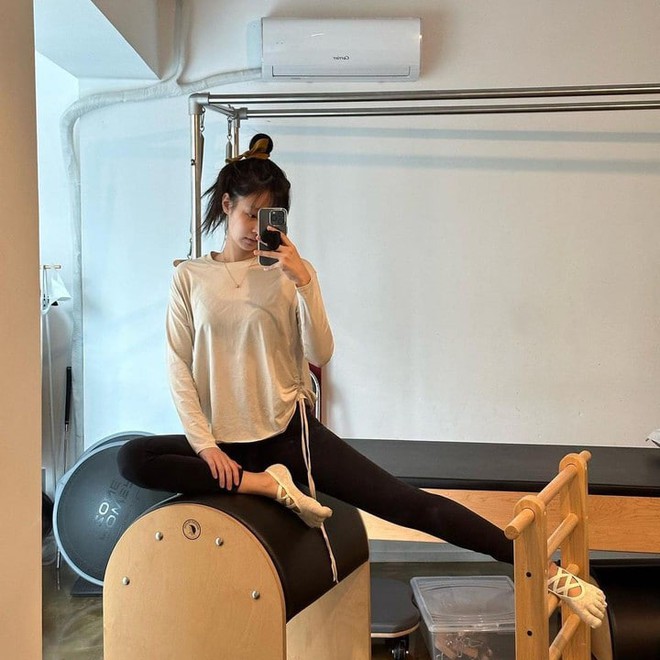 Nữ idol gãy cổ vì tập pilates- Ảnh 8. Nữ idol gãy cổ vì tập pilates- Ảnh 8.