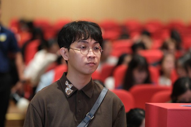 Talkshow "Ba mặt Nhiều lời" có gì: Chuyện chi tiêu của người trẻ, lời thú thật từ chuyên gia và loạt bí kíp "dễ vậy mà lâu nay không biết"- Ảnh 6. Talkshow "Ba mặt Nhiều lời" có gì: Chuyện chi tiêu của người trẻ, lời thú thật từ chuyên gia và loạt bí kíp "dễ vậy mà lâu nay không biết"- Ảnh 6.