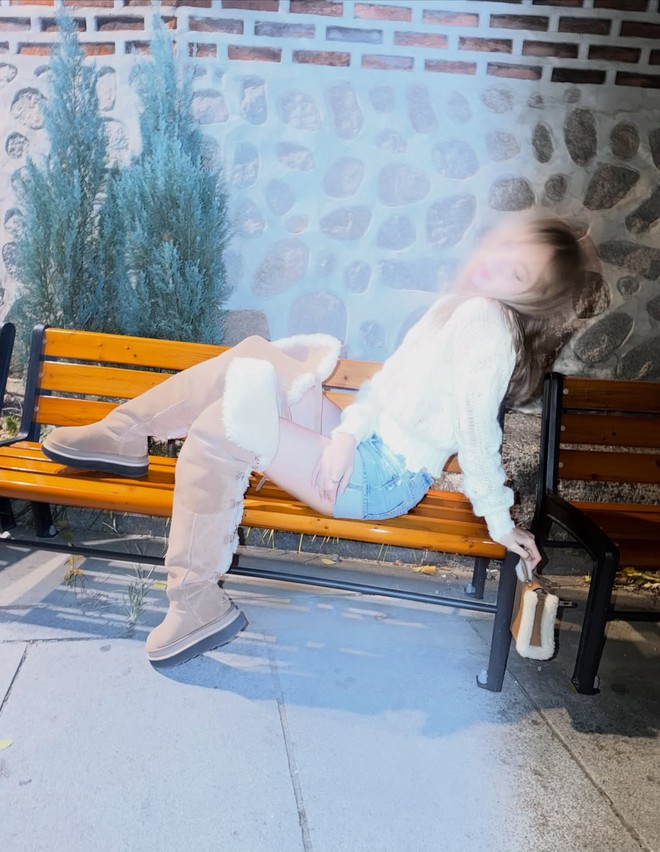 Lisa mở đầu 2026 với qu&aacute; nhiều Herm&egrave;s- Ảnh 7.