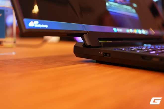 Mục sở thị Lenovo Legion Pro Rollable: Laptop gaming với màn hình cuộn, có thể mở từ rộng được từ 16 tới 24 inch- Ảnh 6. Mục sở thị Lenovo Legion Pro Rollable: Laptop gaming với màn hình cuộn, có thể mở từ rộng được từ 16 tới 24 inch- Ảnh 6.