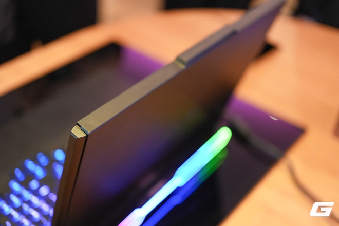 Mục sở thị Lenovo Legion Pro Rollable: Laptop gaming với màn hình cuộn, có thể mở từ rộng được từ 16 tới 24 inch- Ảnh 7. Mục sở thị Lenovo Legion Pro Rollable: Laptop gaming với màn hình cuộn, có thể mở từ rộng được từ 16 tới 24 inch- Ảnh 7.